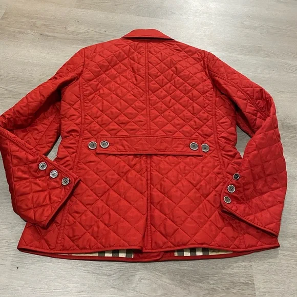 Burberry Brit Copford Red Quilted Button Jacket Size Medium - Picture 4 of 15